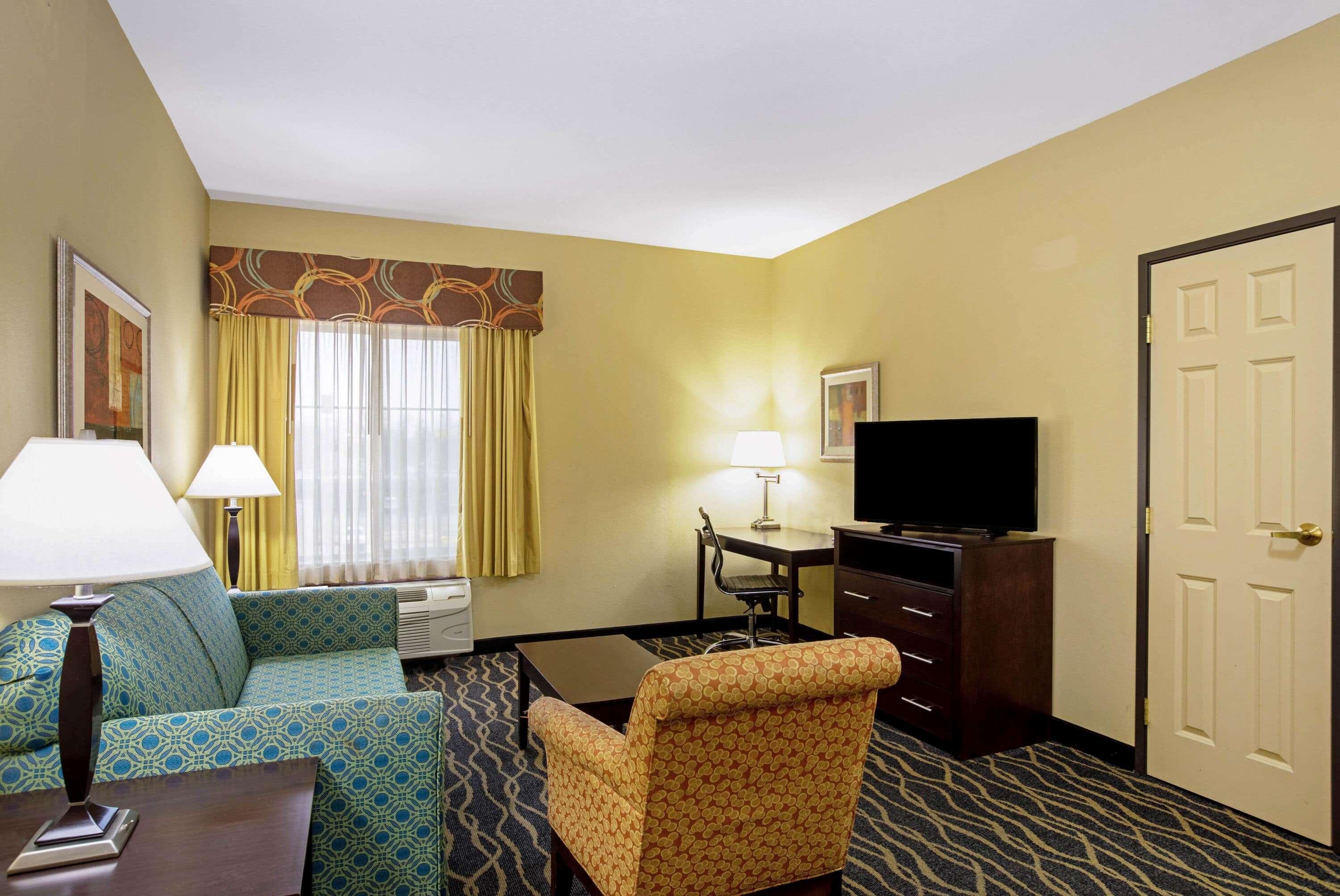La Quinta By Wyndham Tulsa Airport / Expo Square Otel Dış mekan fotoğraf